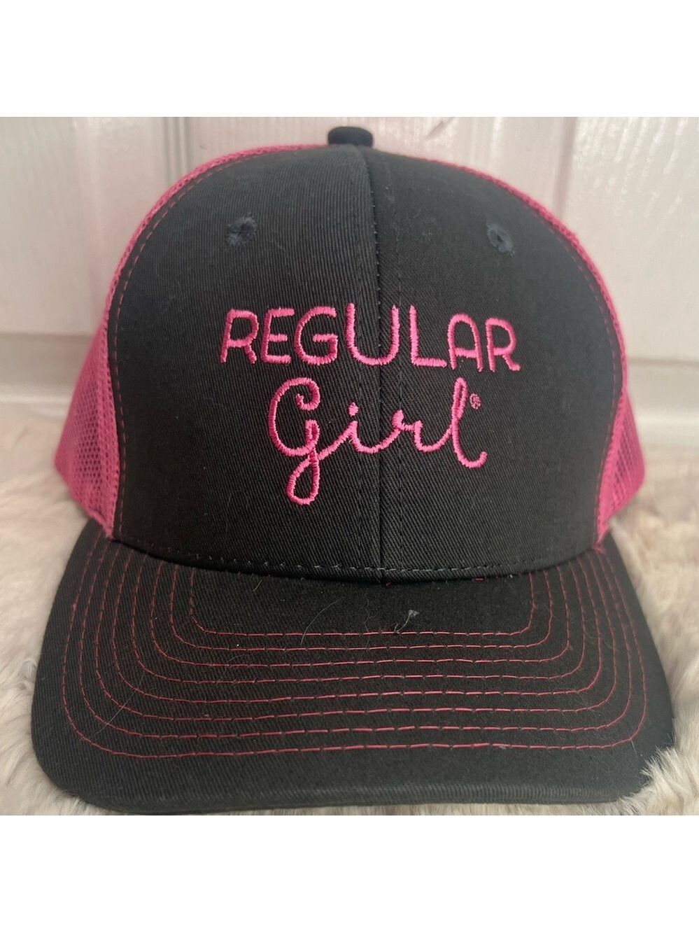 GIRL HAT. AUTHENTIC HEAD SHOTS BY KC CAPS PINK AND BLACK.